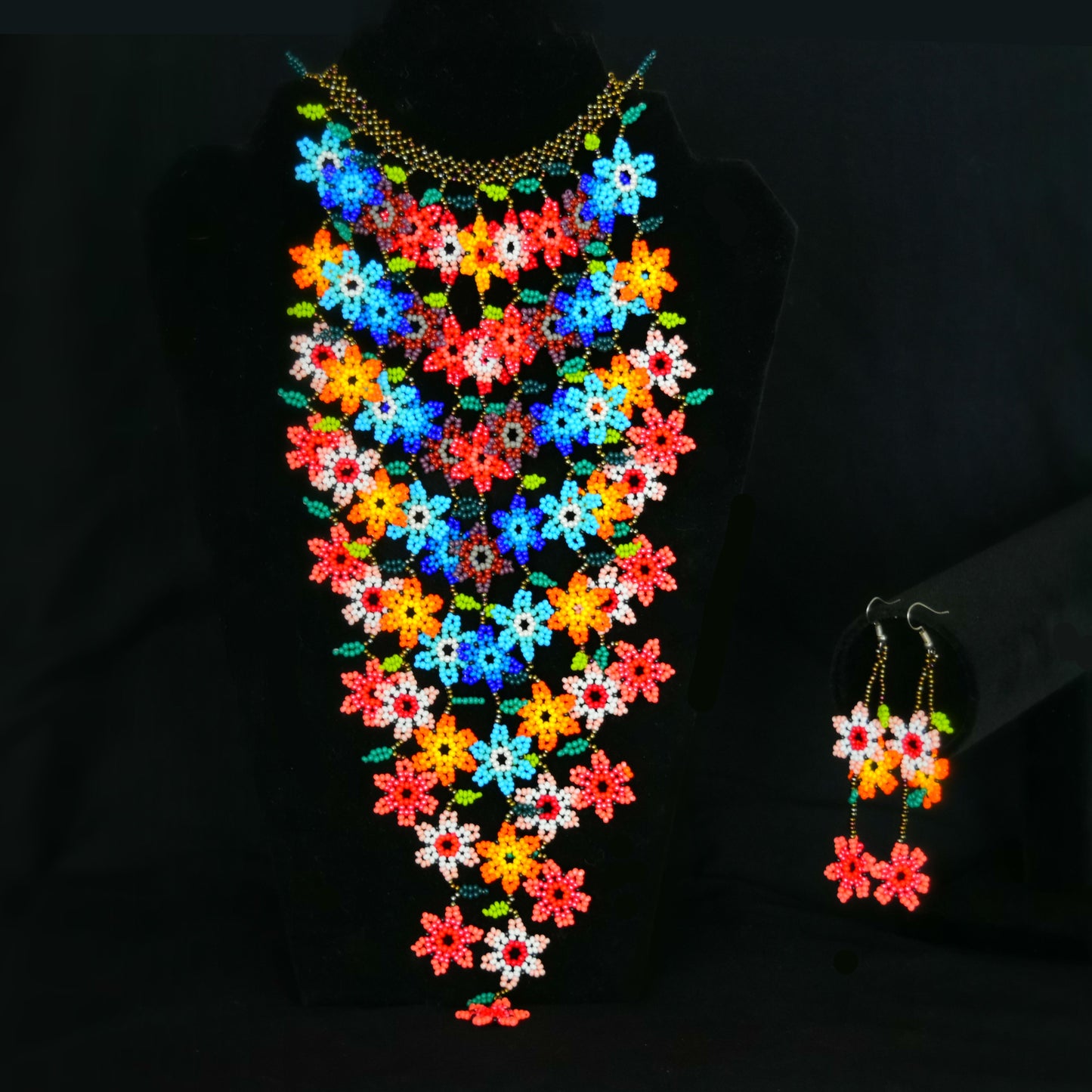 NA-OV-1002-MC beaded Jewelry set Necklace and earrings for women Nancy Alvarez Collection