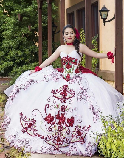 Quinceanera Dress with Red Applique Embroidery Sweetheart Tulle Ball Gown Sweet 16 Dress vestidos de 15 años Wedding dress