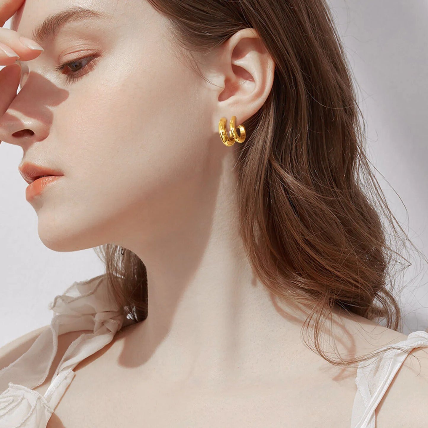 Women's Earrings Aretes para mujeres Women C Shaped Earrings, Gold Color Anti Allergy Stainless Steel Hoops, Chic Minimalist Metal Ear Jewelry